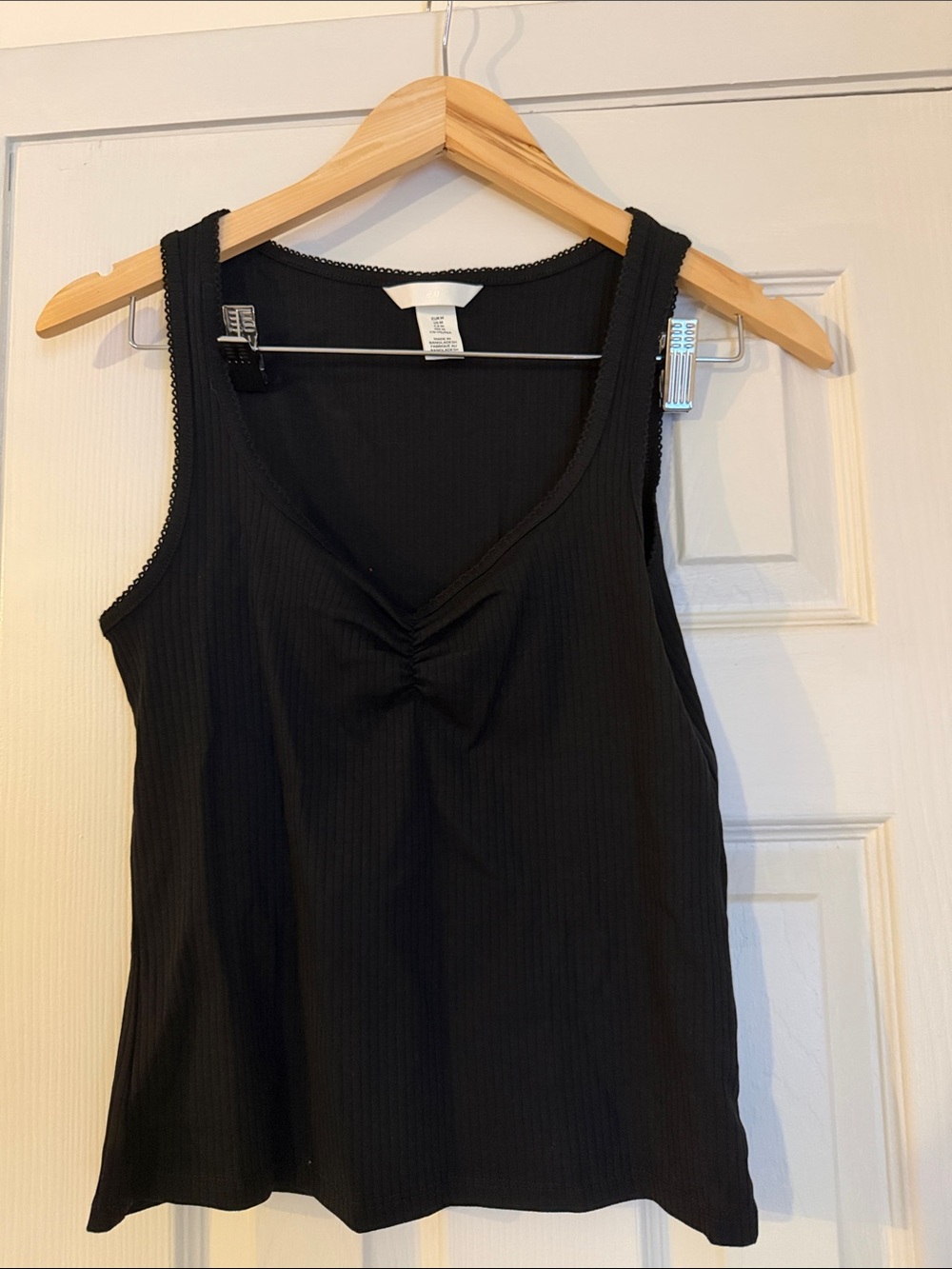 H&M Black Ribbed V-Neck Crop Tank